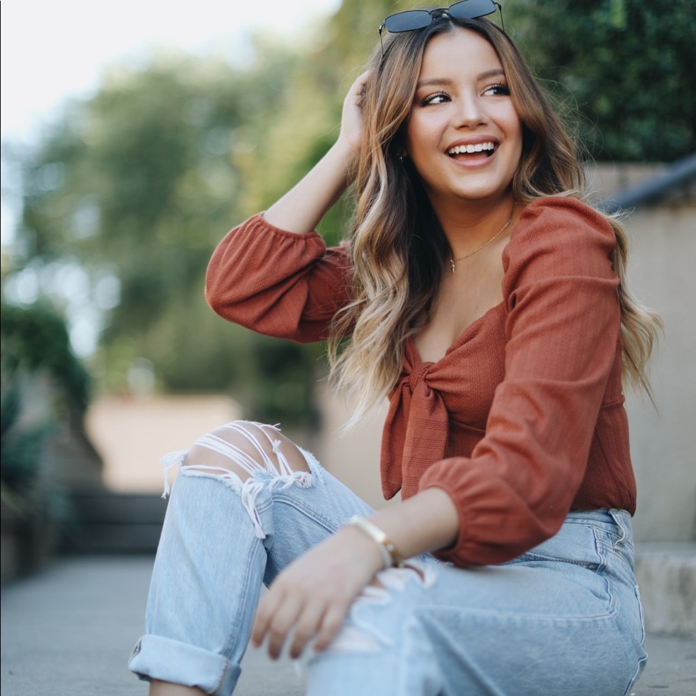 Meet your Posher, Alexandra